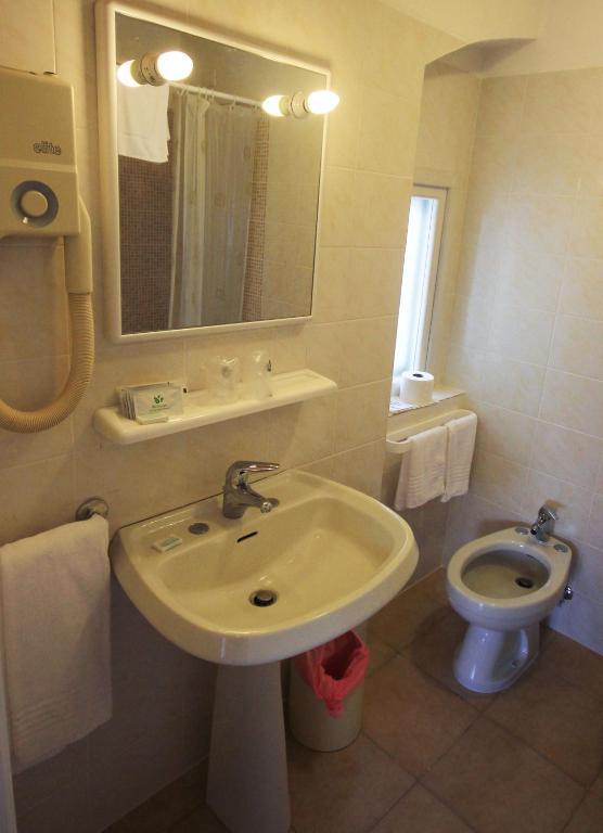 Gradita Hotel 2*
